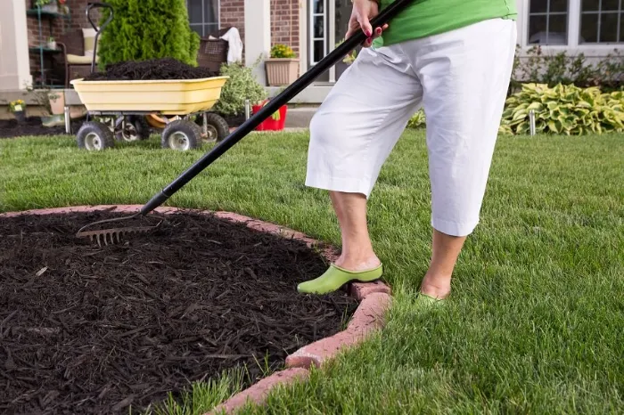 How long does mulch last in Murrieta, CA